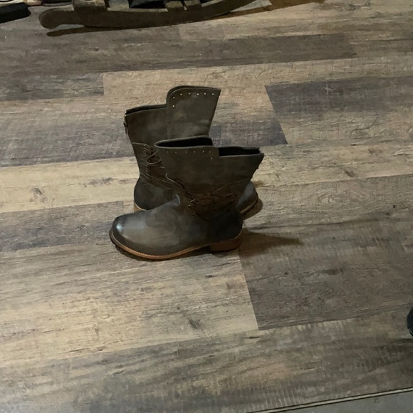 Winter lace up - Picture 1 of 1